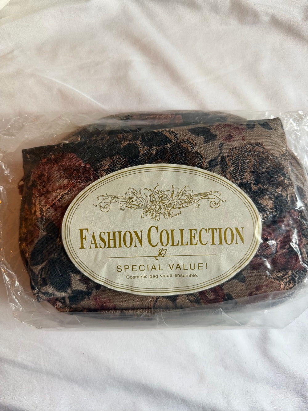 NWT vintage floral tapestry carpet jacquard makeup cosmetic travel mini bag set